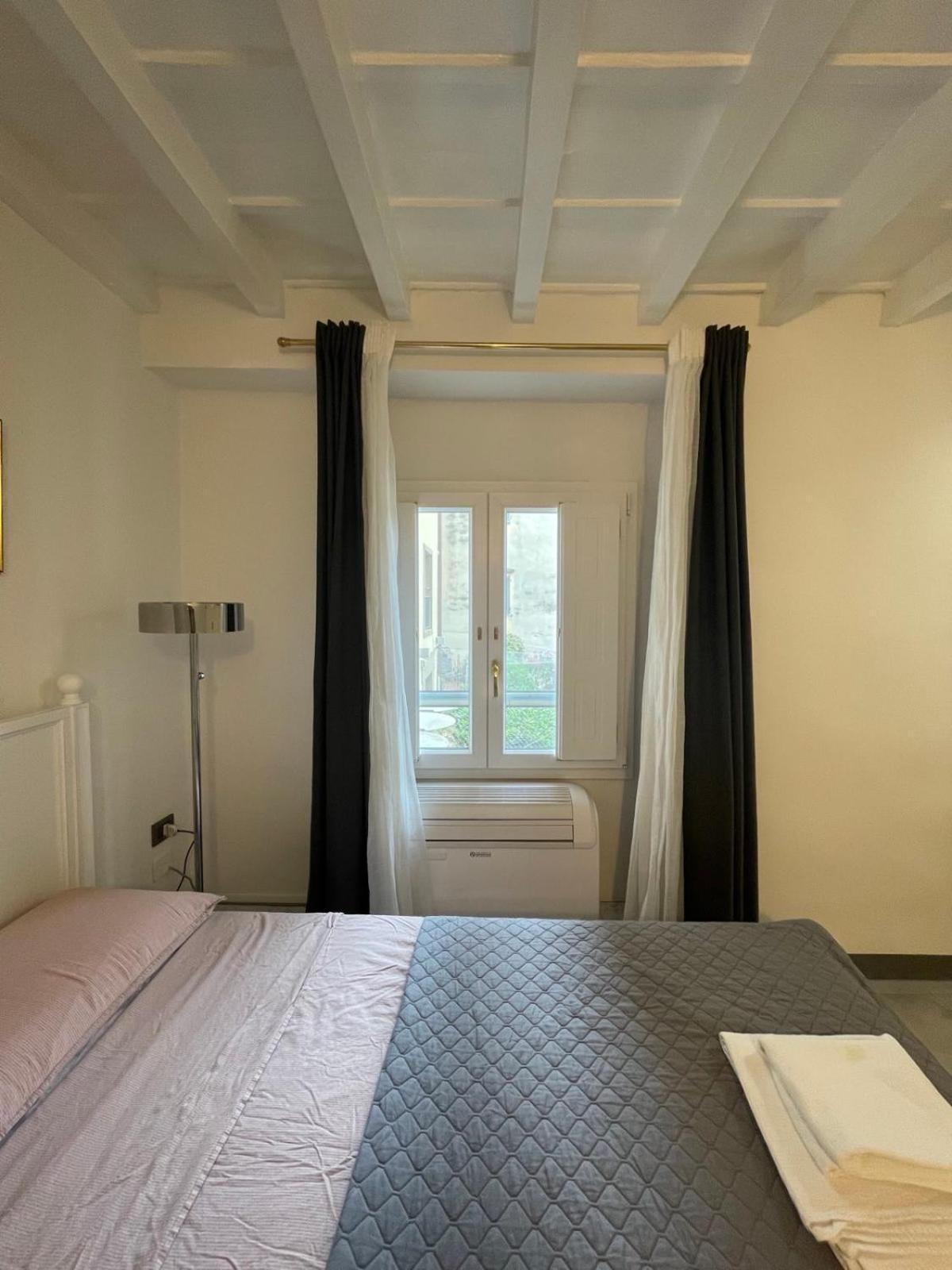 Renai Studio Flat Florence Luaran gambar
