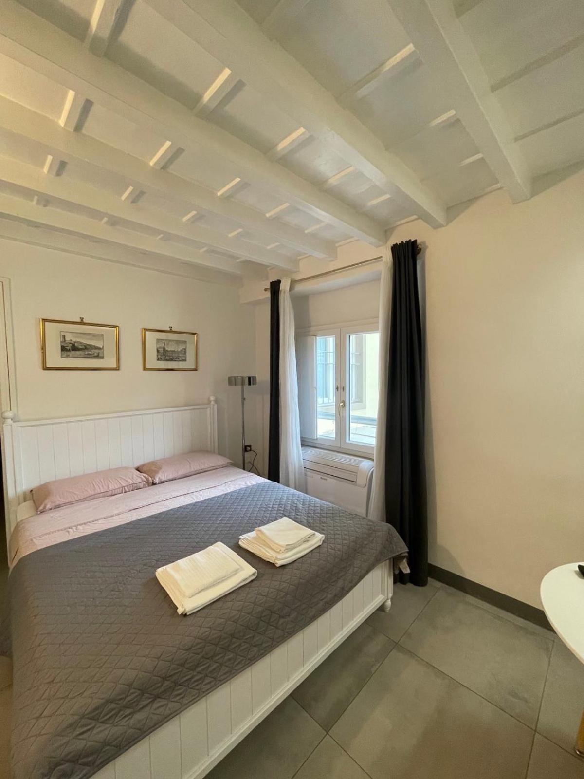 Renai Studio Flat Florence Luaran gambar